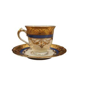 Rare KPM Royal Ivory AD 1831 Germany Trimmed in Gold Demitasse Tea cup and sauce